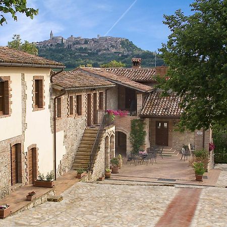 Agriturismo Casale Delle Lucrezie Тоди Екстериор снимка