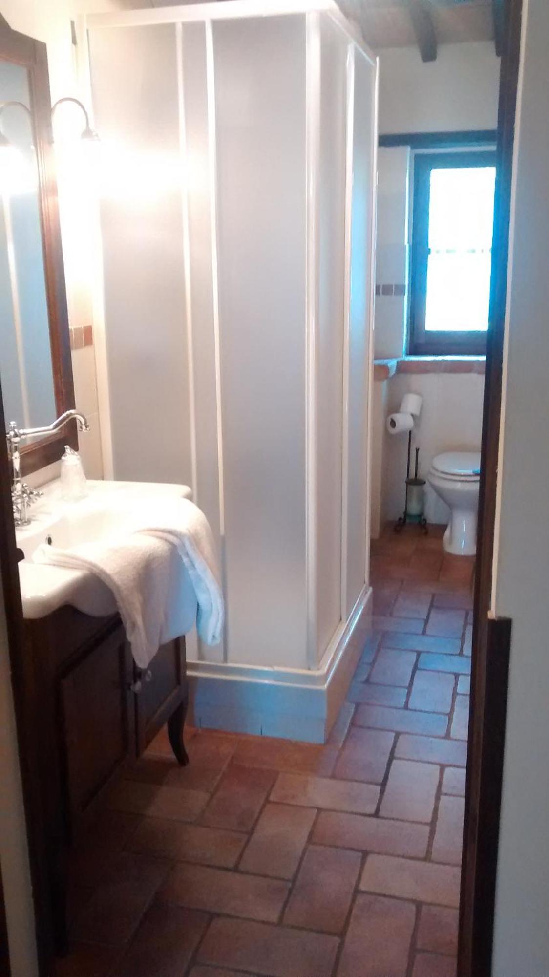 Agriturismo Casale Delle Lucrezie Тоди Екстериор снимка