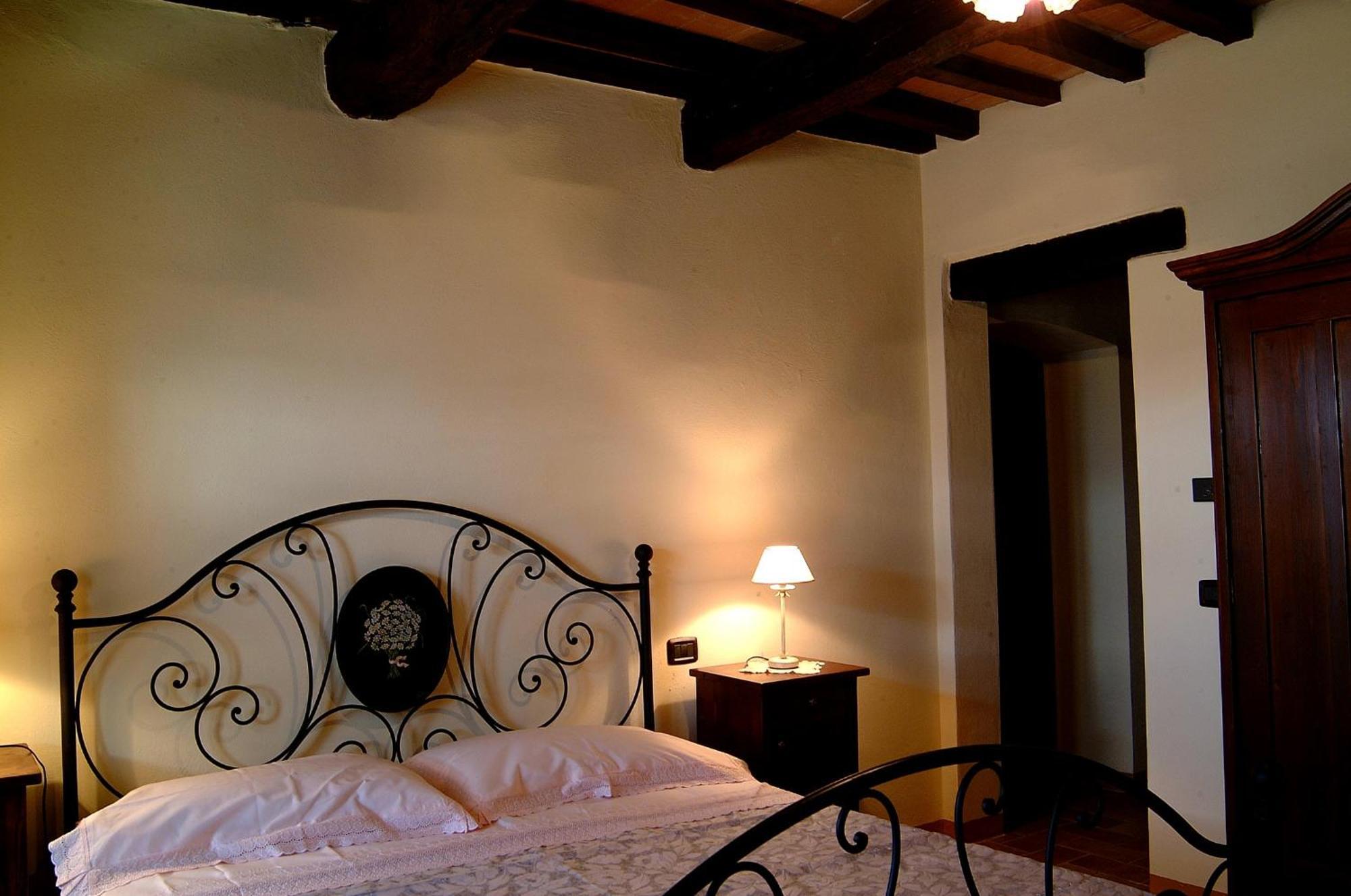 Agriturismo Casale Delle Lucrezie Тоди Екстериор снимка