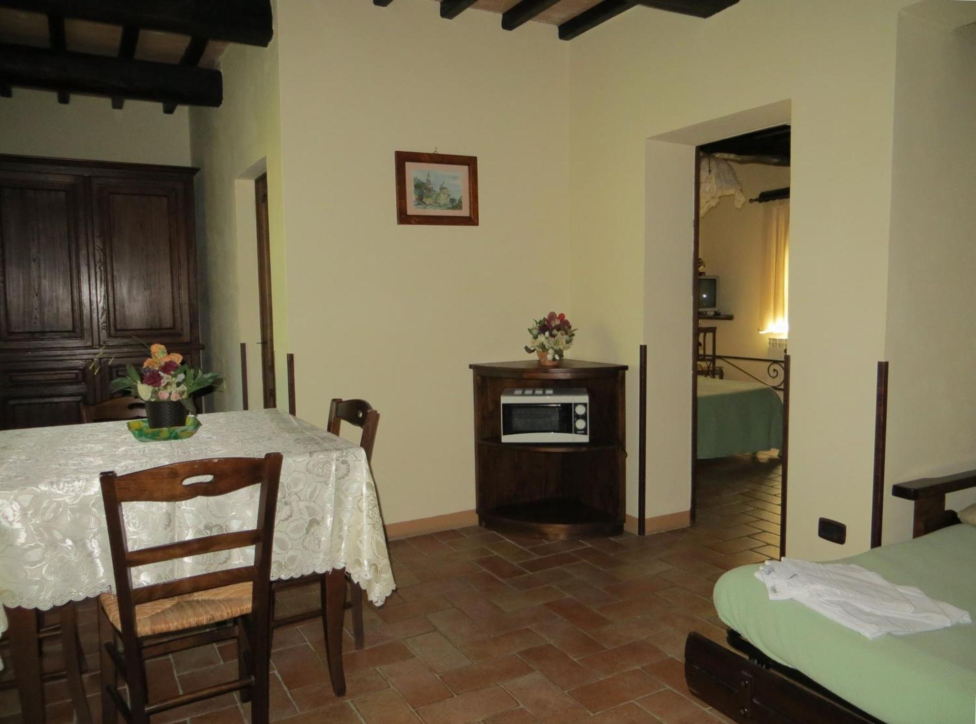 Agriturismo Casale Delle Lucrezie Тоди Екстериор снимка
