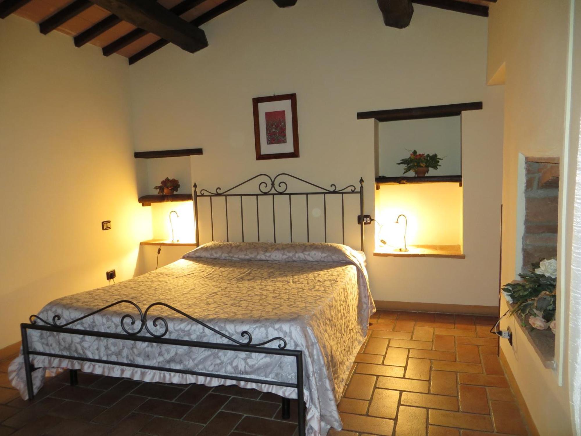 Agriturismo Casale Delle Lucrezie Тоди Екстериор снимка
