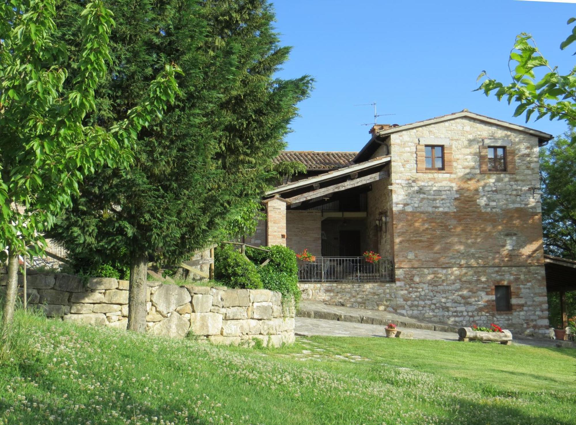 Agriturismo Casale Delle Lucrezie Тоди Екстериор снимка